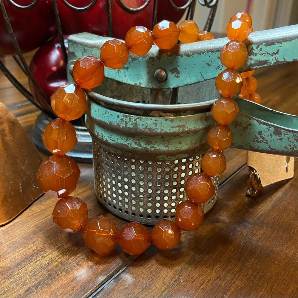Vintage Agate or Amber Colored Round Cut Plastic Beaded Necklace